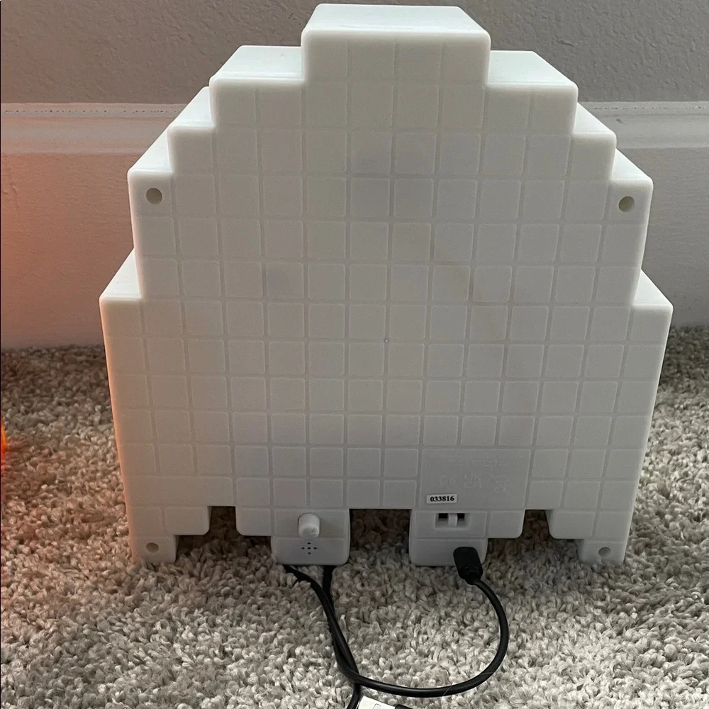 Nintendo question illuminated box and pac man ghost light